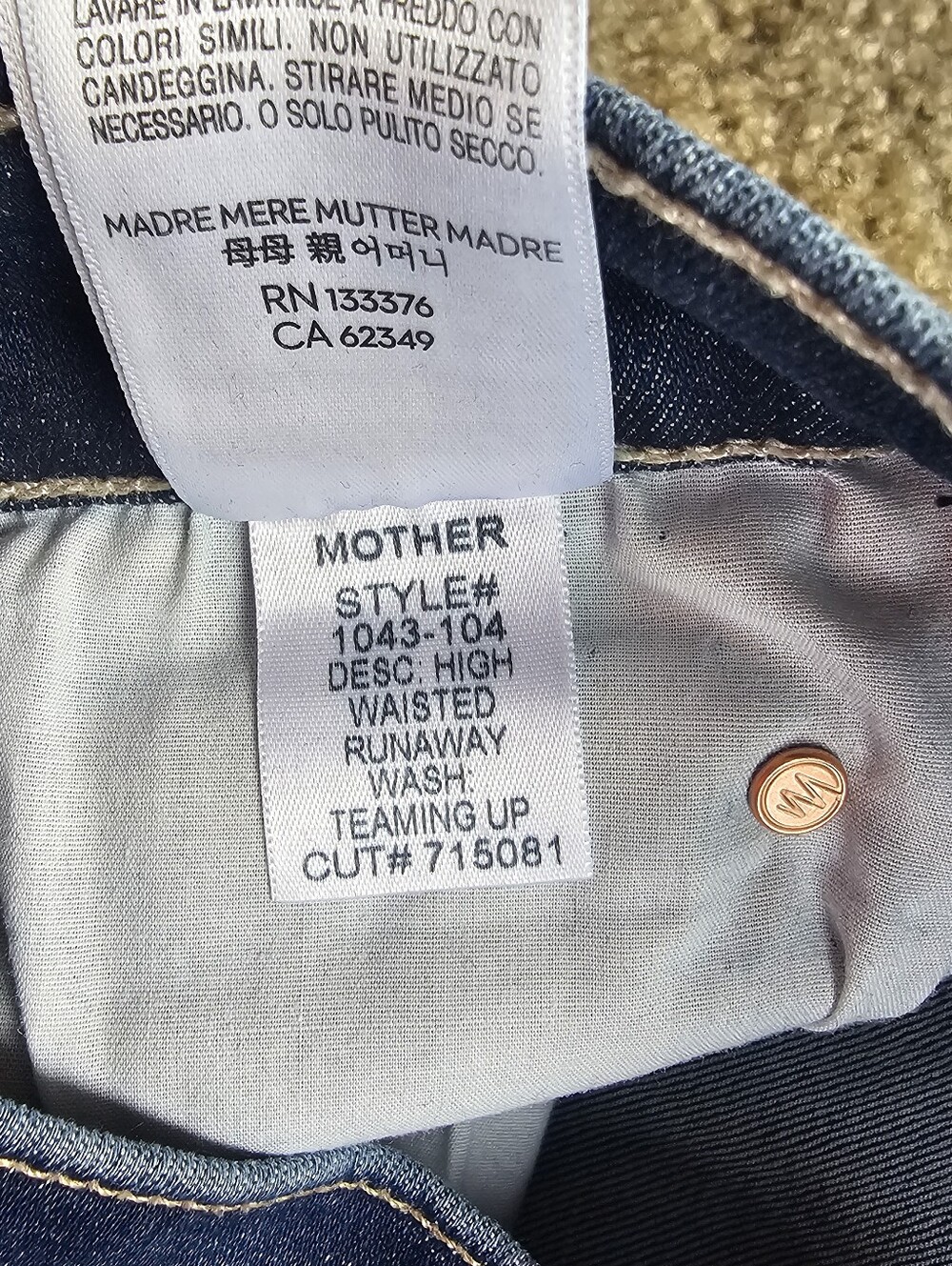 NWOT Mother Size 27 High Waisted Runaway Slim Flare Jeans In Teaming Up Wash - Picture 9 of 10